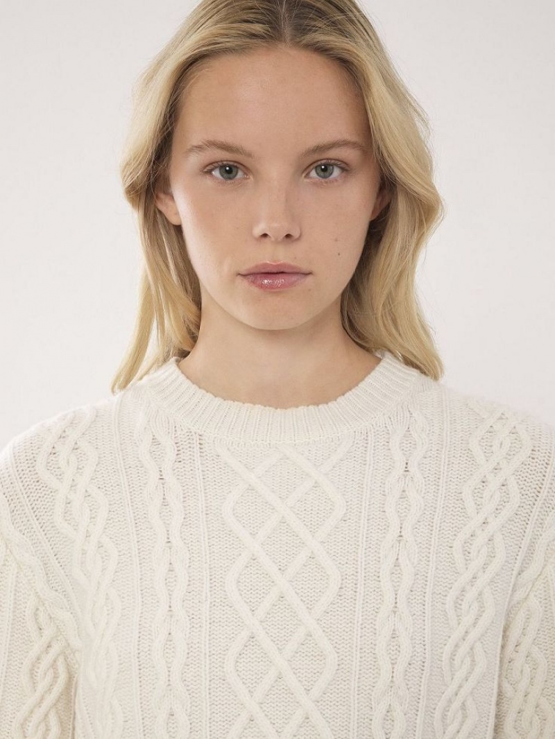 Knitwear Chloe Generous Cable-knit Blanche | CHE-SR13956