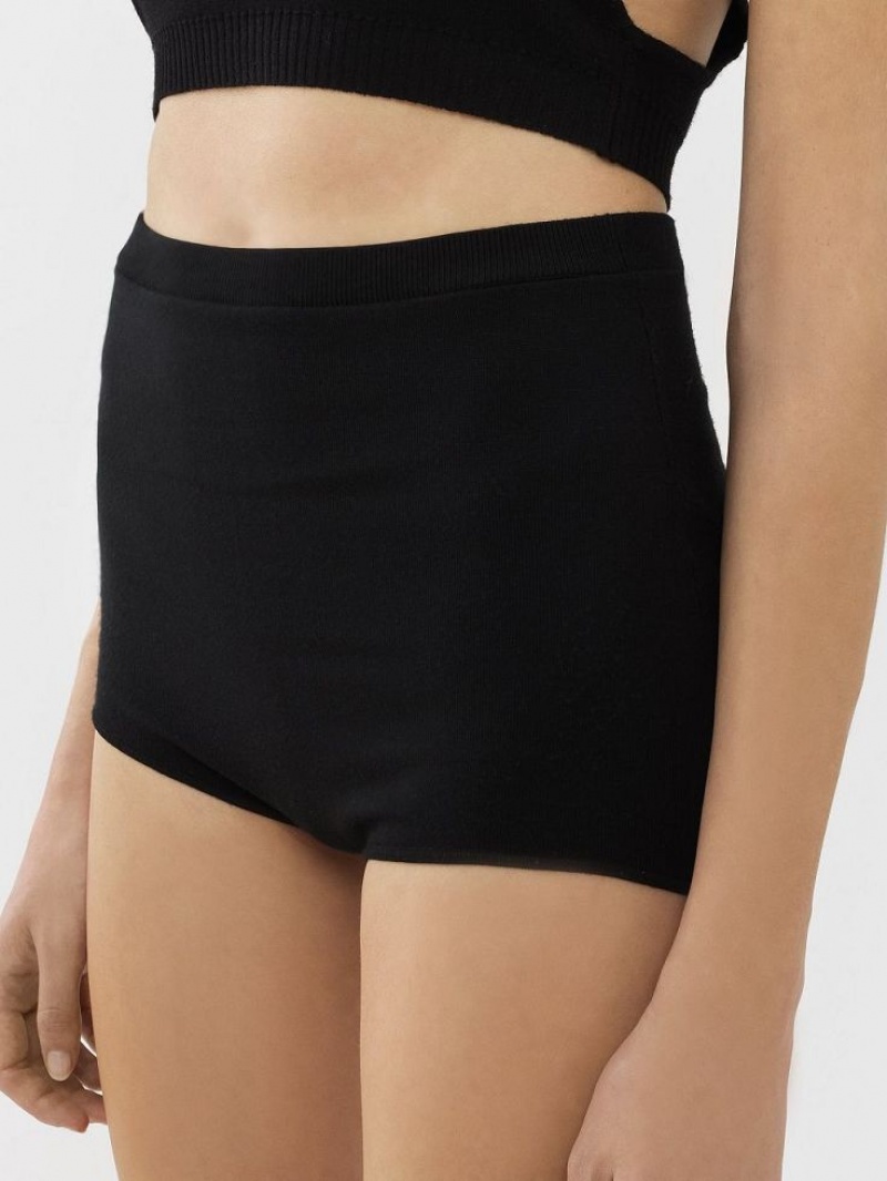 Knitwear Chloe High-waisted Mini Shorts Noir | CHE-SR13924